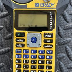 Brady BMP21-PLUS Handheld Thermal Label Maker – 203 DPI Printer with Keyboard