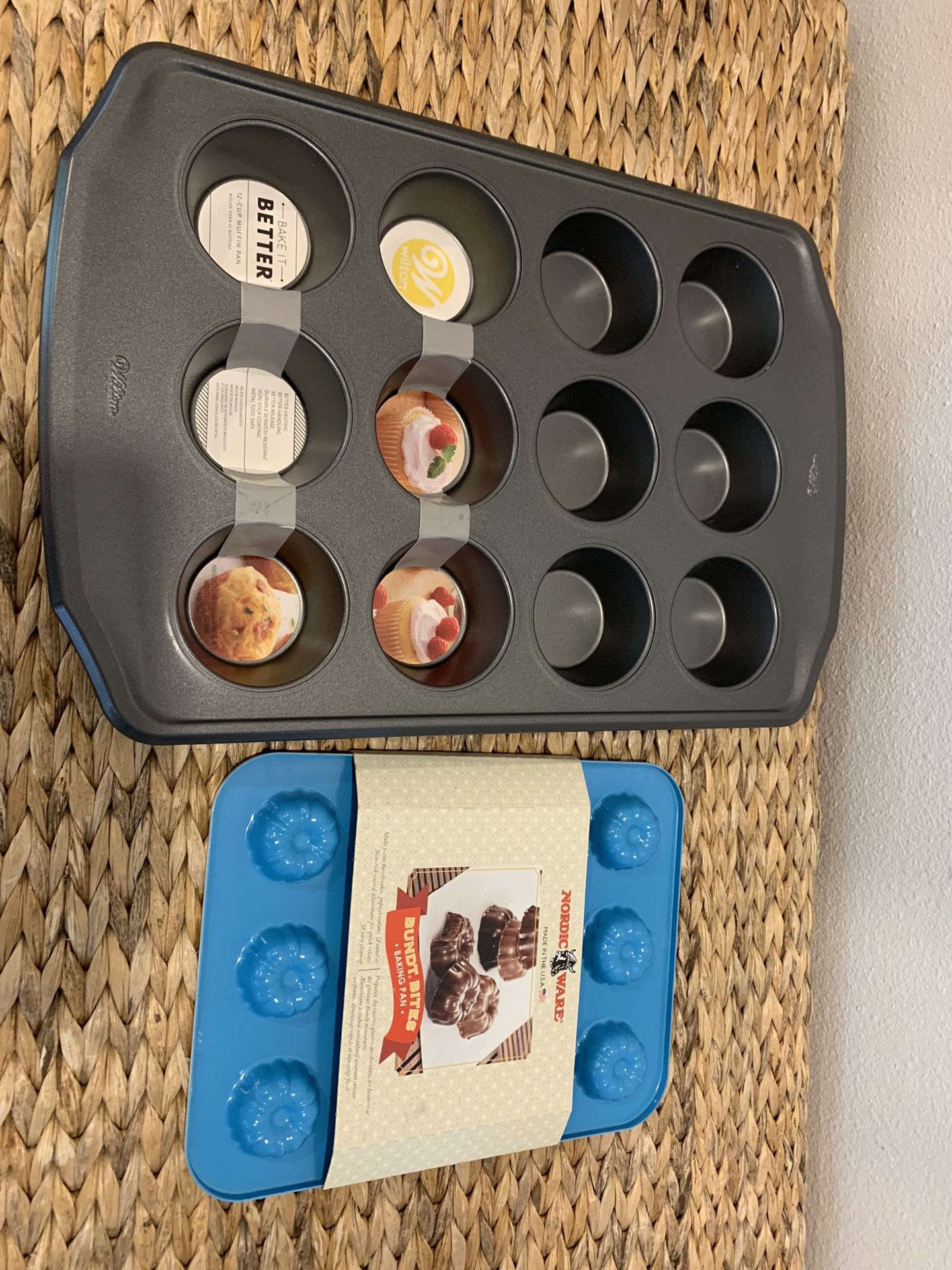 Wilton 12 cup Muffin pan & Nordicware Bundt Bites Baking Pans Set- Brand New- Simi Valley