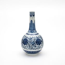 A Blue and White Inter-Locking Floral Long Neck Vase