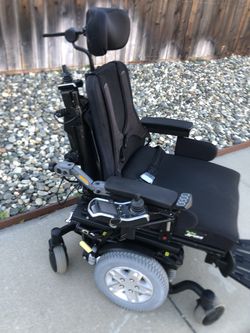 The Quantum Q6 Edge W/ Attendant Joystick Power Tilt & Recline new seat cushion