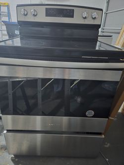 Amana 30-inch Freestanding Electric Range