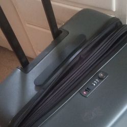 28 In Hard Case Luggage Waterproof,Locking