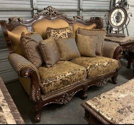 Victorian Style Living Room Sofa Set