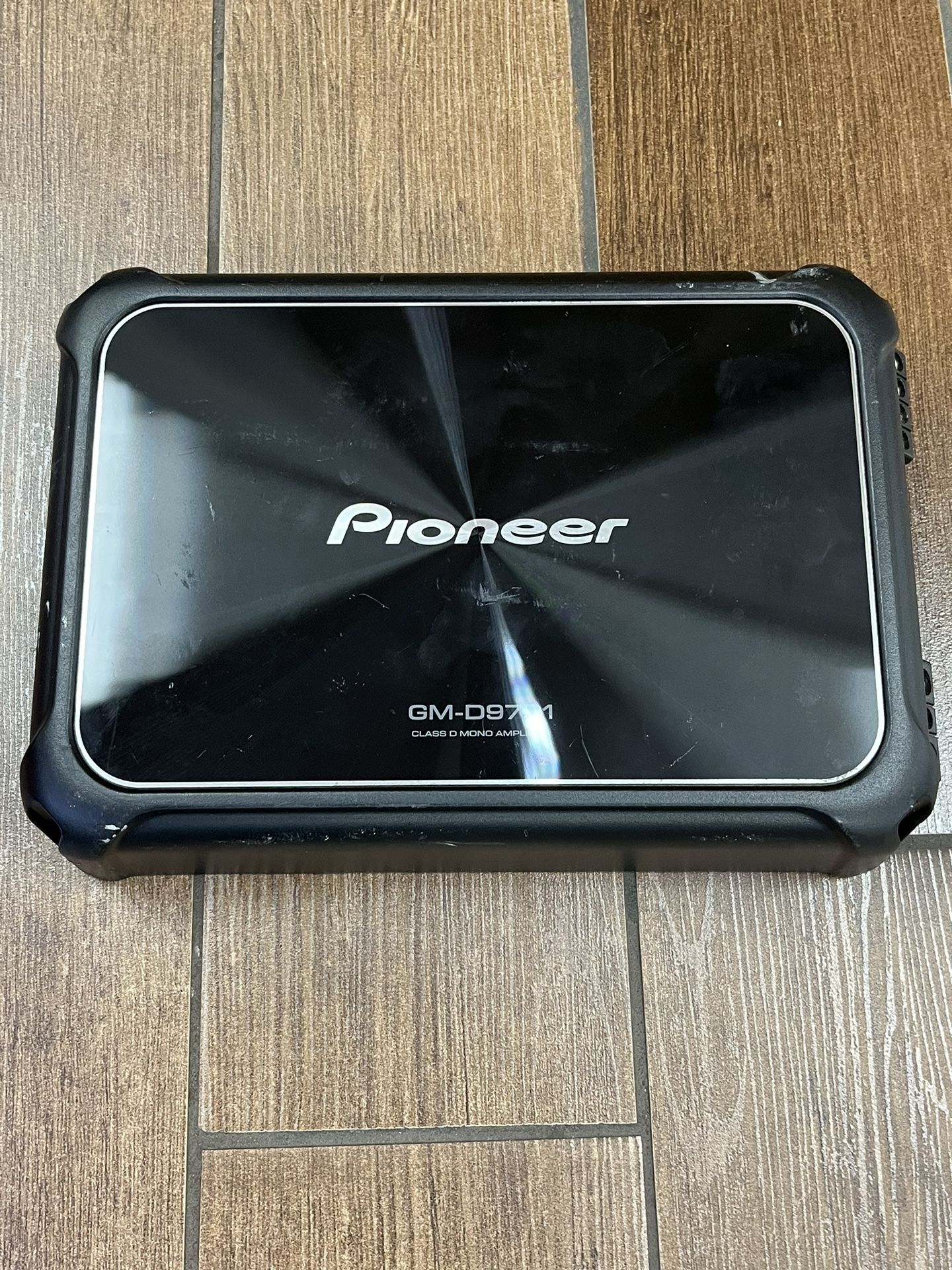 Pioneer GMD9701 Car Amp 