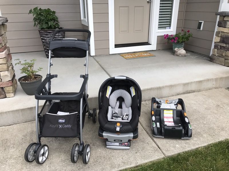 Chicco KeyFit 30 Zip Infant Car Sear in Genesis (exclusive Buy Buy Baby color), KeyFit Caddy and TWO bases