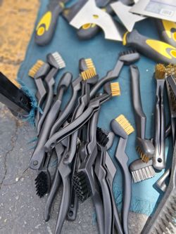 Cleaning Brushes