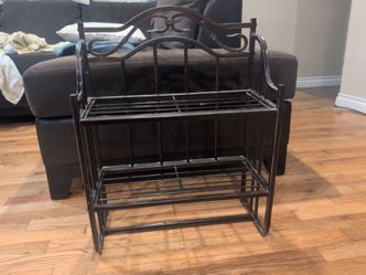 Metal wall shelf