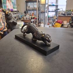 "Midnight Prowl" 1994 Lenox Fine Porcelain Black Panther Embellished W/24K Gold On Black Wood Stand 9.25"L X 3"W (Panther) Mint Condition
