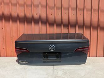 2019-2020-2021-2022-2023-2024 VOLKSWAGEN JETTA TRUNK LID W/CAMERA OEM INS QLTY