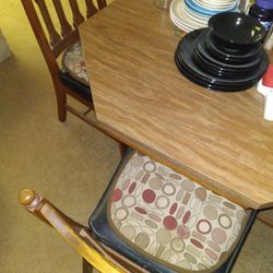 kitchen set table and 4 chairs