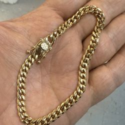 Miami Gold Cuban links with box locks bracelet🌟🌟