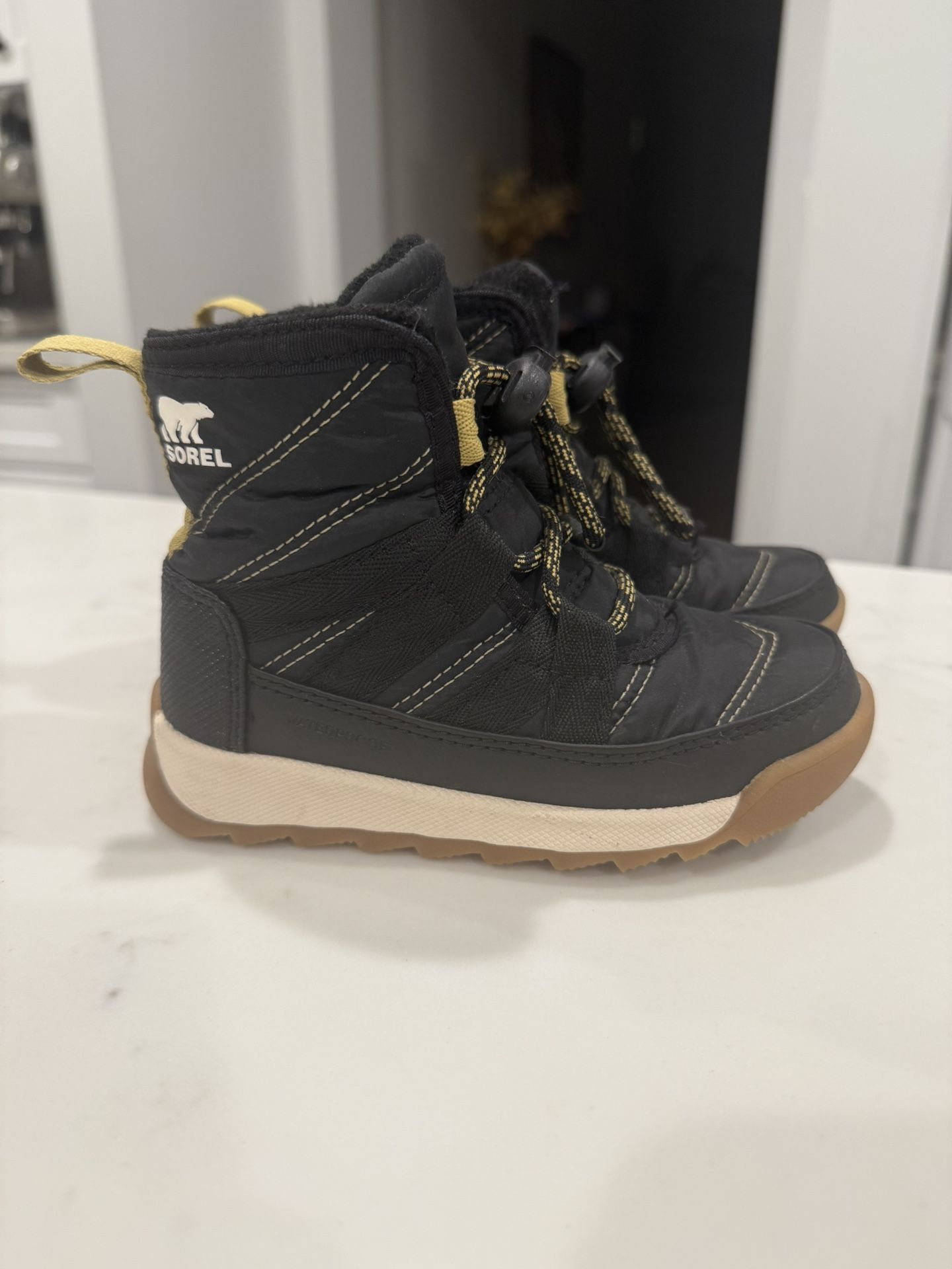 Kids Sorel Boots Size 9