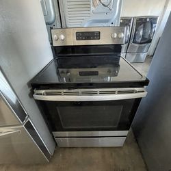 GENERAL ELECTRIC STOVE ( ELECTRIC 220V)