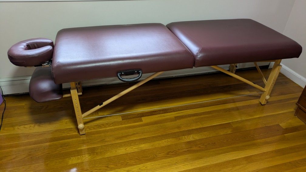 LifeGear Massage Table