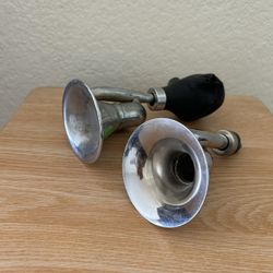 Vintage Car Horns For $10 Each