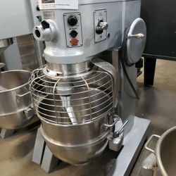 Used Hobart 60 Quart Mixer With Bowl Guard And 2 Tools, 3 Phase 