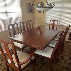 Family DINING ROOM TABLE. 