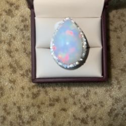14k White Gold Opal And Diamond Ring 