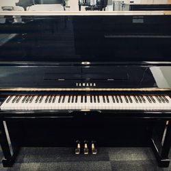 Yamaha Model U3 52" Ebony Gloss Upright Piano