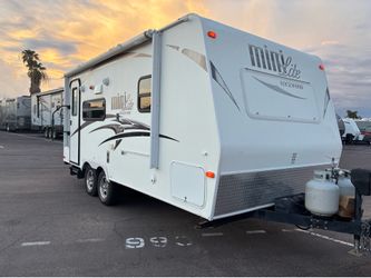 2015 mini lite Rockwood