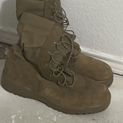 Military Issued Boots (Fits 11.5)
