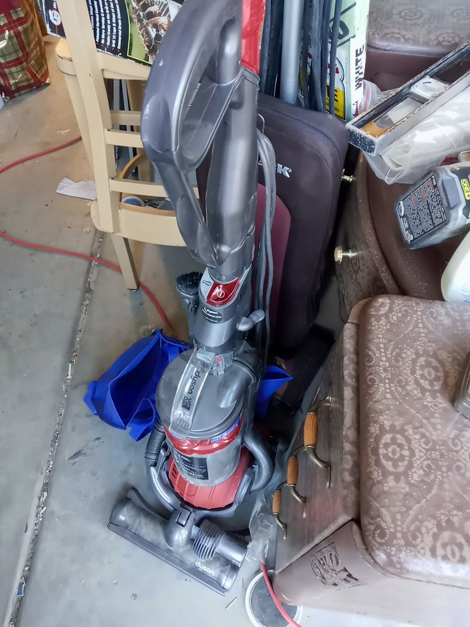 DYSON DC 25 MULTI FLOOR CLEANER.