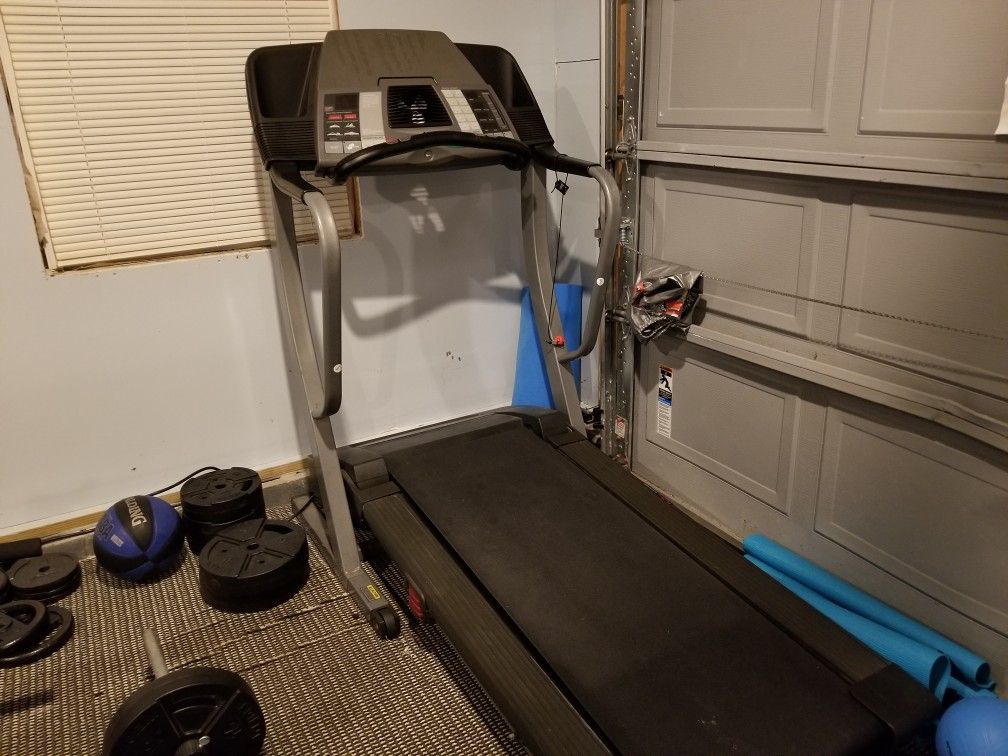 ProForm 540s Treadmill for Sale in Tobyhanna, PA OfferUp