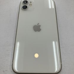 Unlocked White iPhone 11 - 64GB