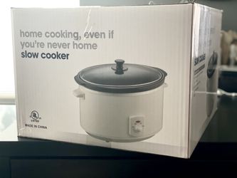 Brand New - Never Used! Slow Cooker