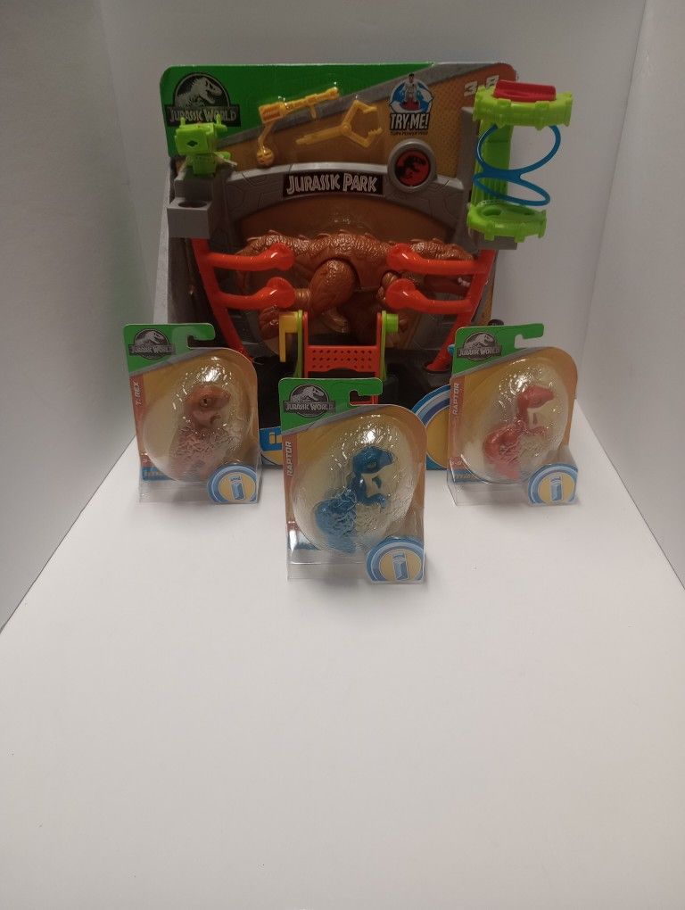 Jurassic World Fisher-Price Imaginext Research Lab Playset plus 1 trex 2 raptors