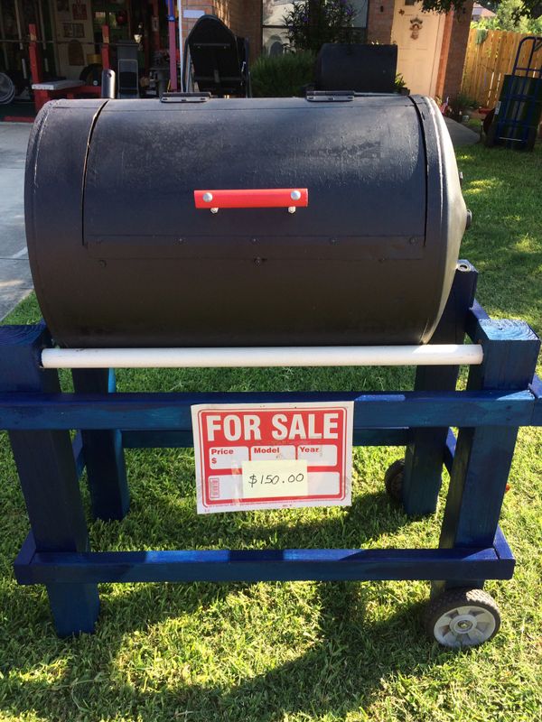 Charcoal grill made from water heater. for Sale in San Antonio, TX