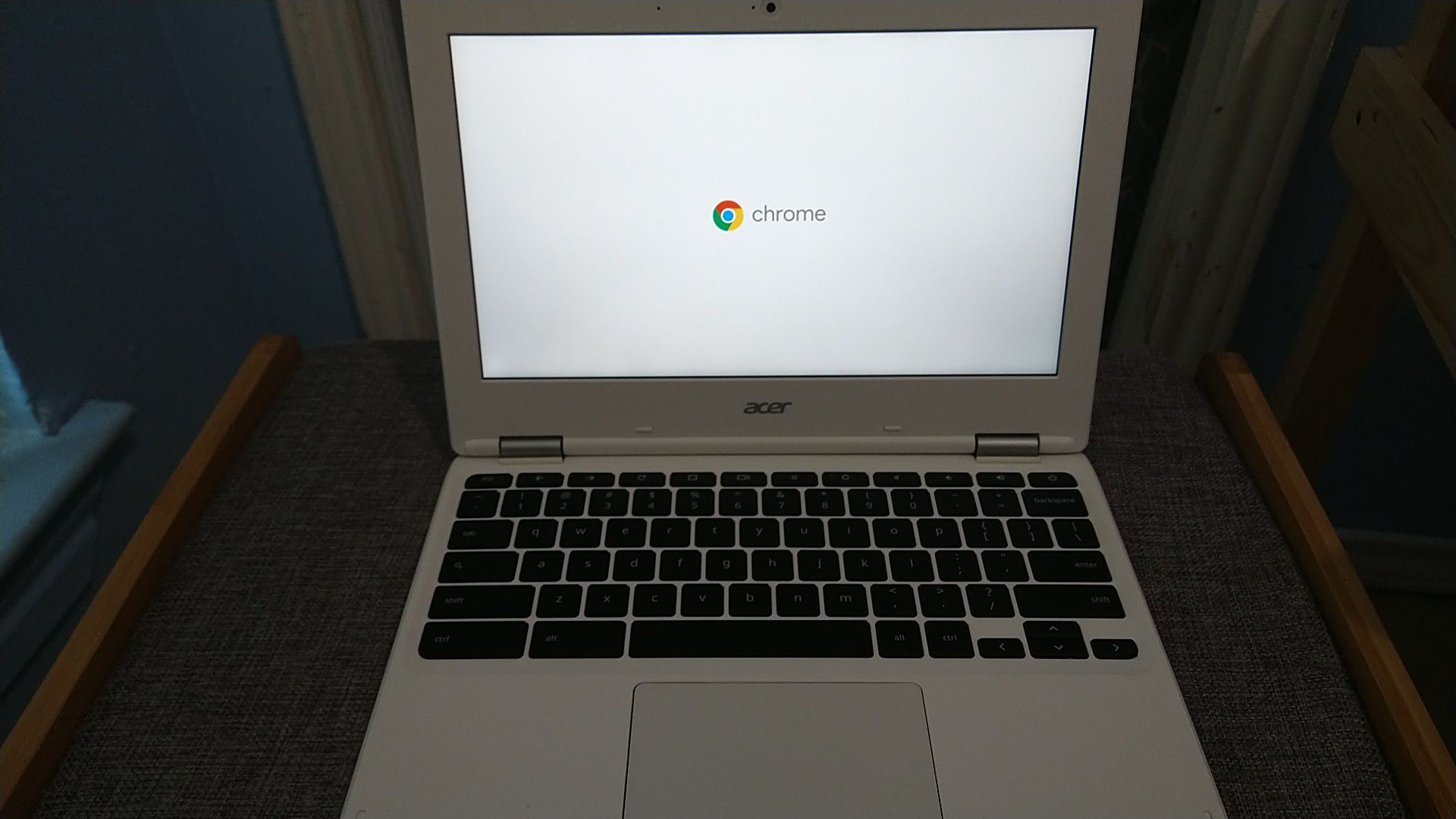 Chromebook acer with charger