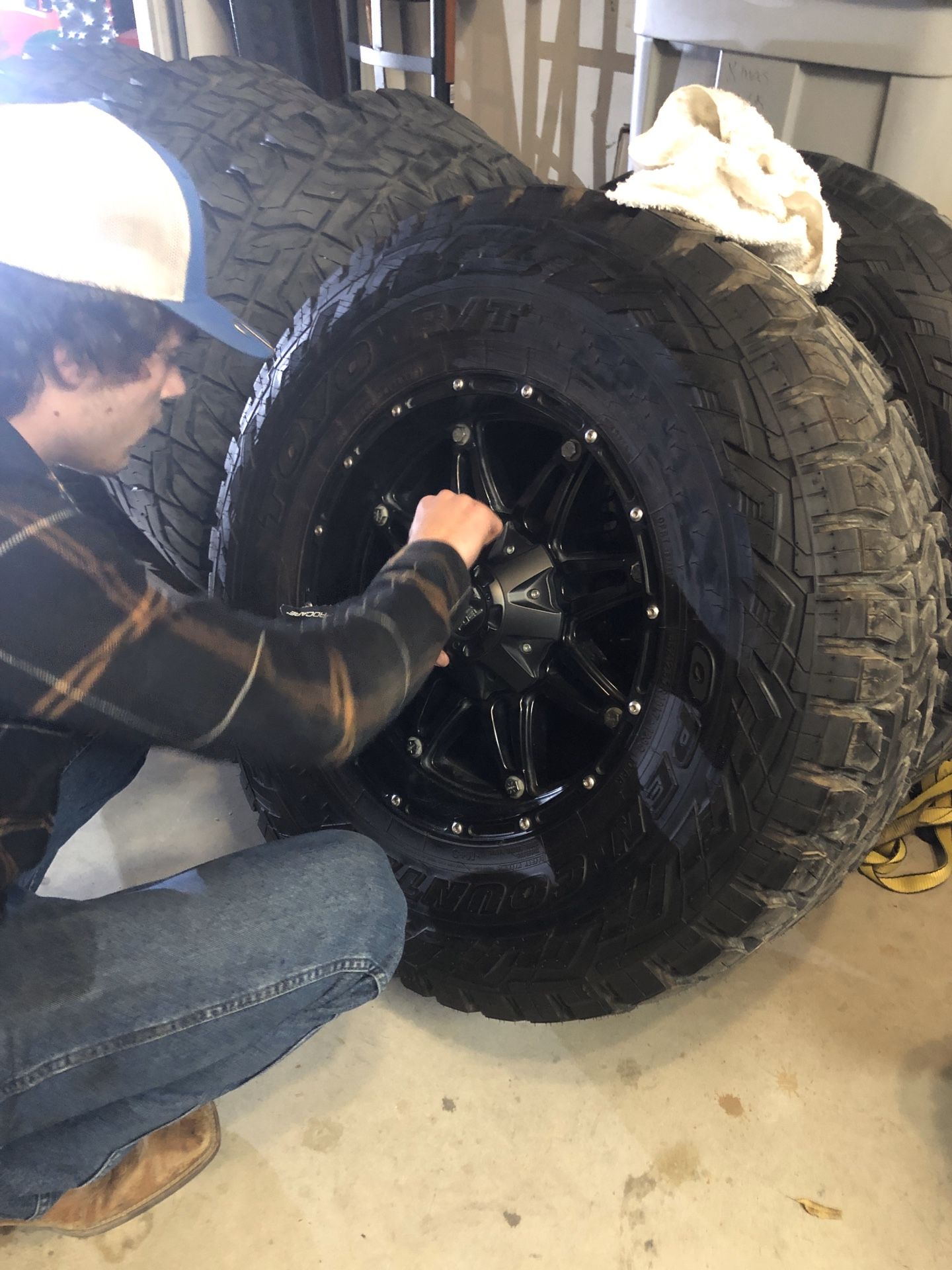 35x12.50 toyo RT on fuel hostage for Jeep Wrangler