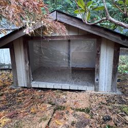 FREE - Dog House - Insulated (Mill Creek)