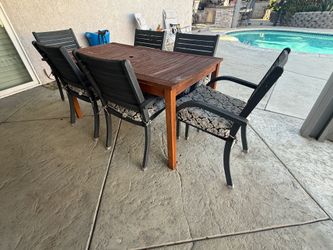 Outdoor table and chairs