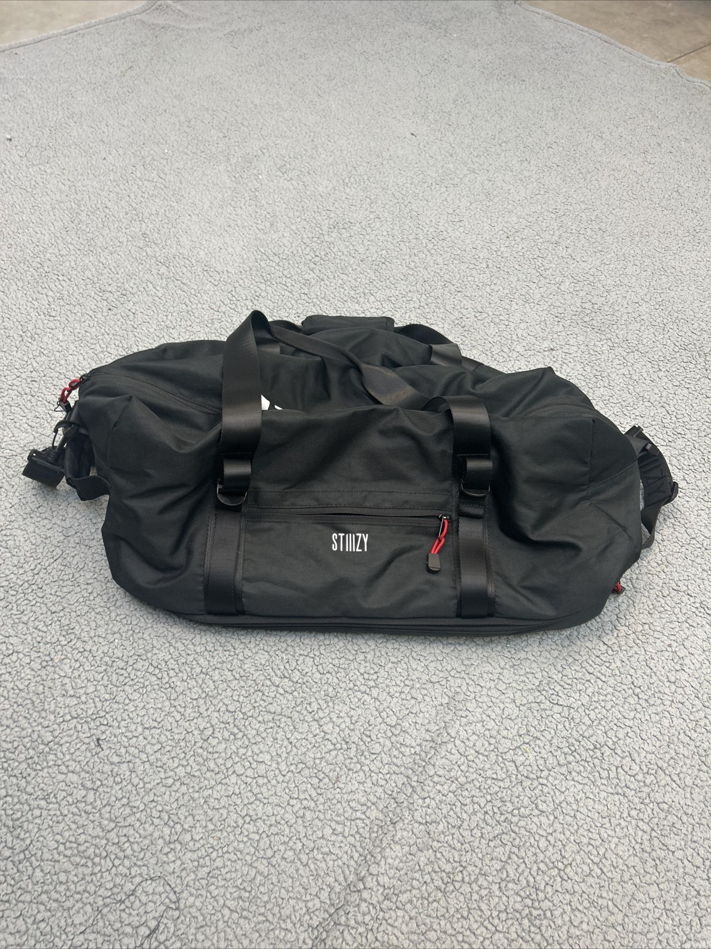 Stiiizy Duffle Bag Smell Proof Limited Edition Exclusive Black