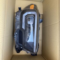2020 Toyota Tacoma Headlights 