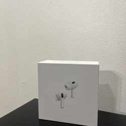 AirPods Pro (2nd Generation) With MagSafe Charging case (USB-C)