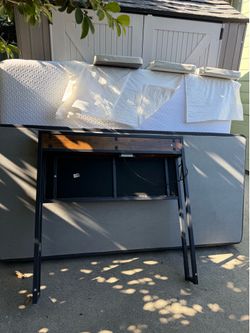 Twin bed