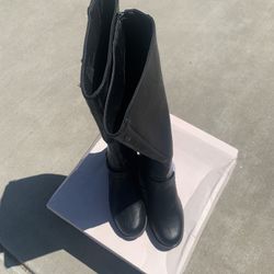 Women’s Black Boots 