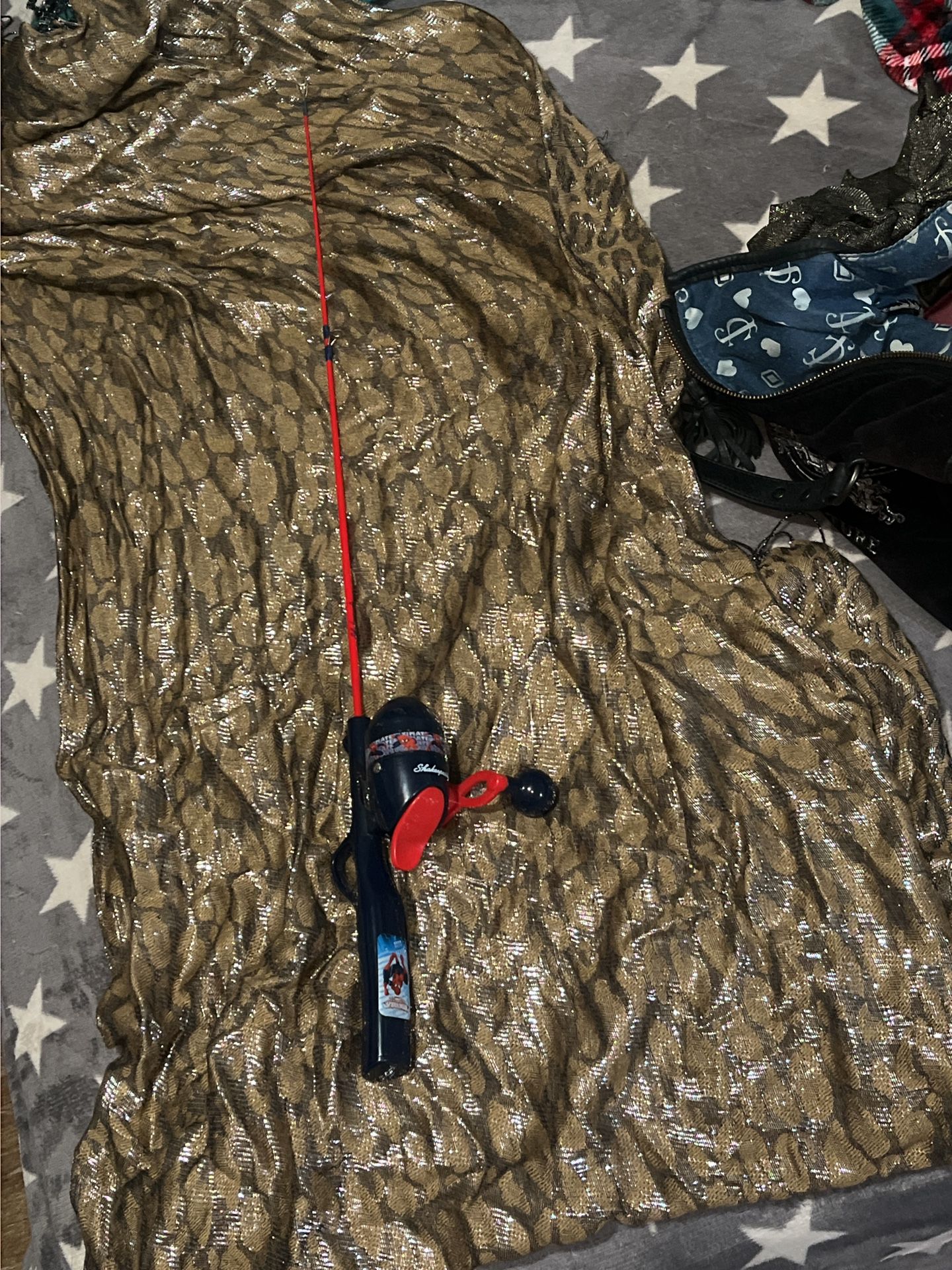 Fishing Rod With Pole ; Fishing Wire; Hook; And Working Reel  Spider-Man 
