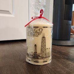 Heritage Chicago Wax Candle, Rosalind Walshe 6” Pillar Candle, Vintage Unused Chicago Souvenir Candle by Enesco, good condition 