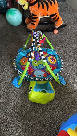 “Infantino”Ocean theme tummy time mat