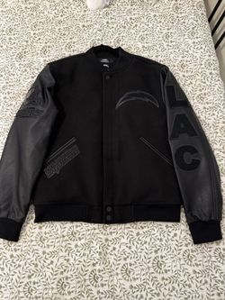 LA Chargers All Black Varsity Jacket Men’s Size Large