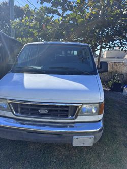 2003 Ford E350 Super Duty