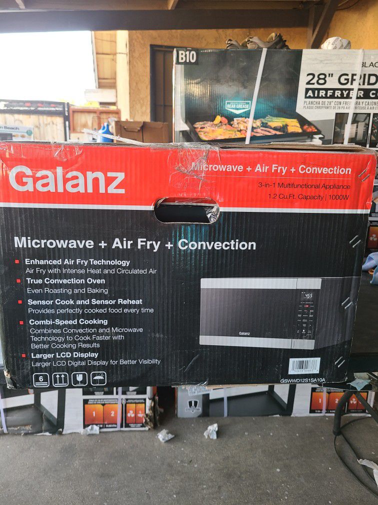 galanz microwave +air fryer combo 1000watts 1.2cu.ft for Sale in