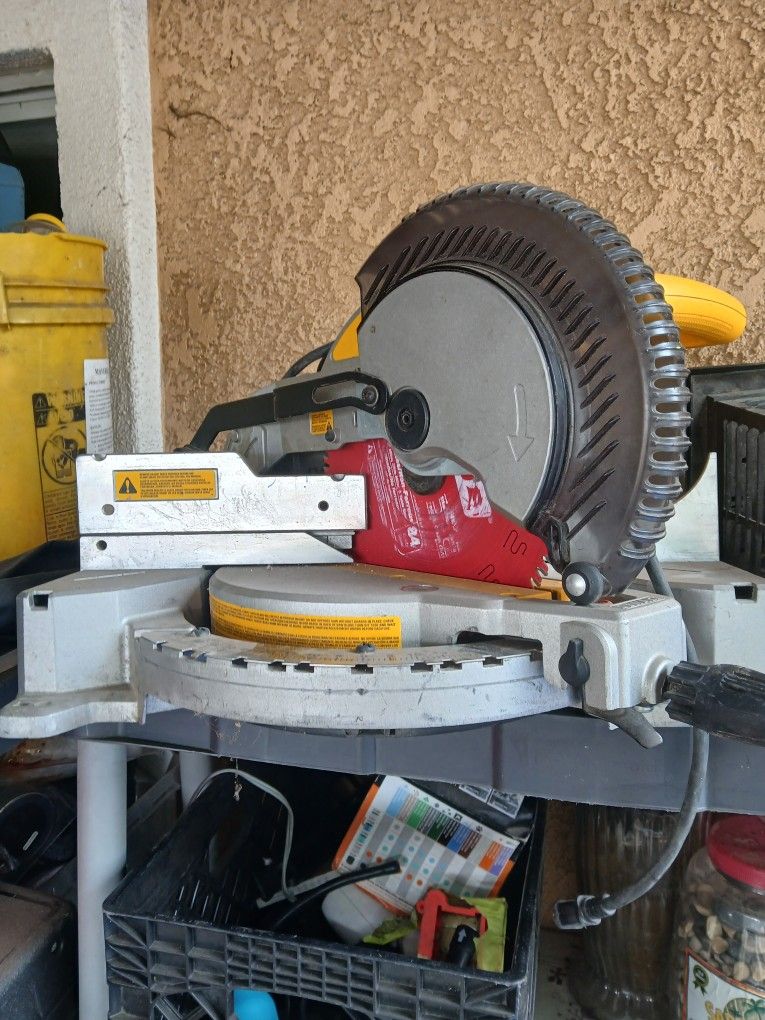 Dewalt Miter Saw
