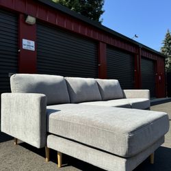 (New) Kelsey Sectional Sofa Couch