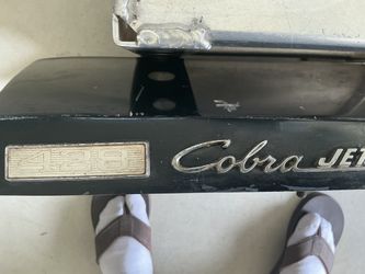 Ford 428 Cobra Jet hood scoop