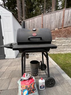 Char-Griller Wrangler Charcoal Gril